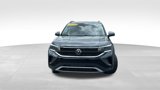 Used 2022 Volkswagen Taos SE image 2