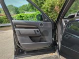 Certified 2023 Land Rover Discovery Metropolitan Edition image 4