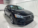 Used 2018 Volkswagen Passat 2.0T R-Line w/ R-Line Lighting Package image 3