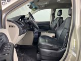 Used 2014 Chrysler Town & Country Touring image 3