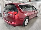 Used 2020 Chrysler Voyager L image 4