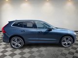Used 2018 Volvo XC60 T6 Momentum w/ Advanced Package image 2