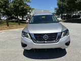 Used 2018 Nissan Pathfinder SV image 2