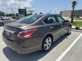 Used 2015 Nissan Altima 2.5 SV image 2