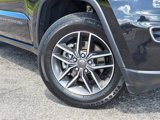 Used 2020 Jeep Grand Cherokee Limited w/ Luxury Group II image 3