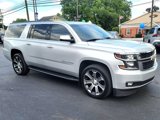 Used 2017 Chevrolet Suburban LT image 3