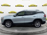 Used 2023 GMC Terrain SLT image 2
