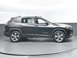 Used 2019 Jeep Cherokee Limited image 4