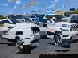 Used 2015 Jeep Cherokee Latitude image 2