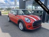 Used 2021 MINI Cooper 2-Door Hardtop w/ Signature Upholstery Package image 4