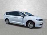 Used 2022 Chrysler Voyager LX image 2