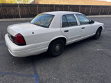 Used 2005 Ford Crown Victoria Police Interceptor image 4
