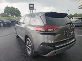 Used 2023 Nissan Rogue SV image 4