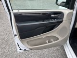 Used 2015 Dodge Grand Caravan SE w/ Quick Order Package 29E SE image 2