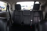 Used 2015 Chrysler Town & Country Touring image 4