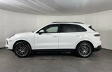 Certified 2022 Porsche Cayenne Platinum Edition image 2