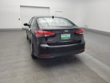Used 2017 Kia Forte LX image 6