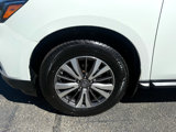Used 2017 Nissan Pathfinder S image 4