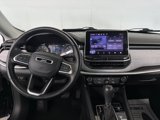 Used 2022 Jeep Compass Latitude image 3