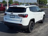 New 2025 Jeep Compass Latitude image 3