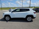New 2025 Jeep Compass Latitude image 3