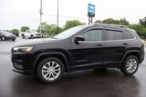 Used 2019 Jeep Cherokee Latitude w/ Popular Appearance Group image 2