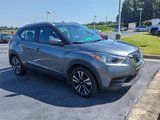 Used 2020 Nissan Kicks SV image 2