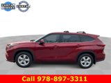 Used 2022 Toyota Highlander LE image 5