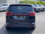 Used 2022 Chrysler Pacifica Limited w/ S Appearance Package image 5