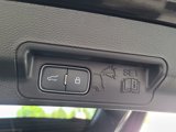 Used 2023 Ford Explorer XLT w/ Equipment Group 202A image 5