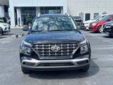 Used 2024 Hyundai Venue SEL image 2