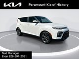 Used 2022 Kia Soul EX image 2