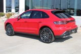 Certified 2025 Porsche Macan image 3