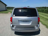 Used 2015 Dodge Grand Caravan SE image 3