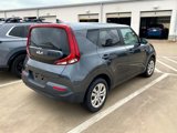 Used 2022 Kia Soul LX image 4