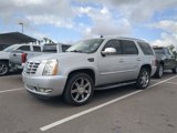 Used 2012 Cadillac Escalade Luxury image 2
