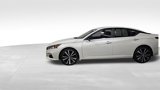 Certified 2020 Nissan Altima 2.5 SR w/ Premium Package image 2
