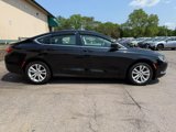 Used 2015 Chrysler 200 Limited w/ Convenience Group image 2