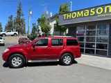 Used 2011 Nissan Pathfinder SV image 2