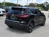 Used 2020 Nissan Rogue Sport SL image 3