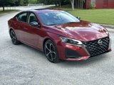 Used 2024 Nissan Altima 2.5 SR w/ SR Premium Package image 3