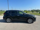 Used 2017 Nissan Rogue SV w/ SV Premium Package image 4