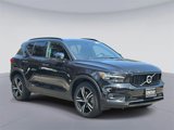Used 2020 Volvo XC40 T4 R-Design w/ Protection Package image 6