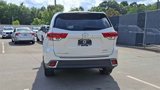 Used 2019 Toyota Highlander Limited Platinum image 3