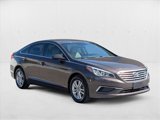 Used 2017 Hyundai Sonata SE image 3