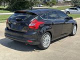 Used 2012 Ford Focus Titanium w/ SEL/Titanium Winter Pkg image 4