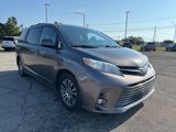 Used 2018 Toyota Sienna XLE image 3
