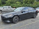 Used 2022 Hyundai Elantra SEL w/ Convenience Package image 2