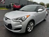 Used 2016 Hyundai Veloster image 2