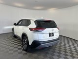 Used 2023 Nissan Rogue SV image 3